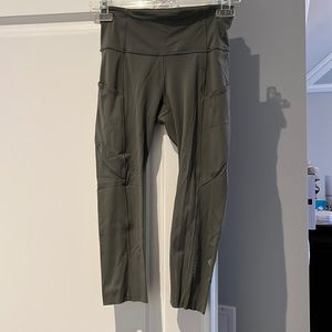 Lululemon Capri leggings